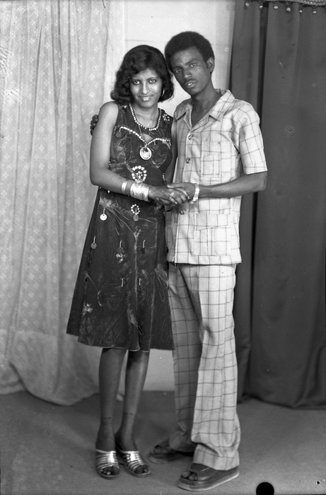 ARM-S3-001-Couple-studio.jpg